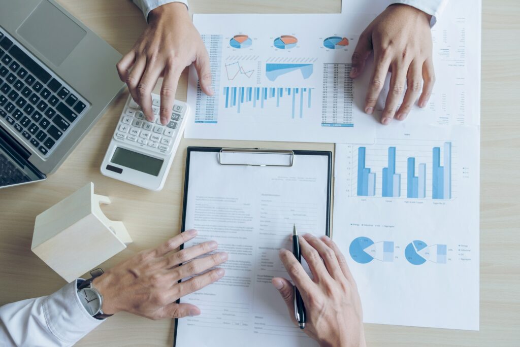 How to Calculate Debt-to-Income Ratio for a Mortgage or Loan