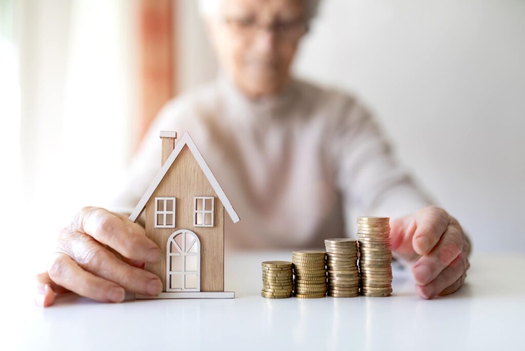 The Pros & Cons of Offering Owner Financing (When You Sell Your Home)